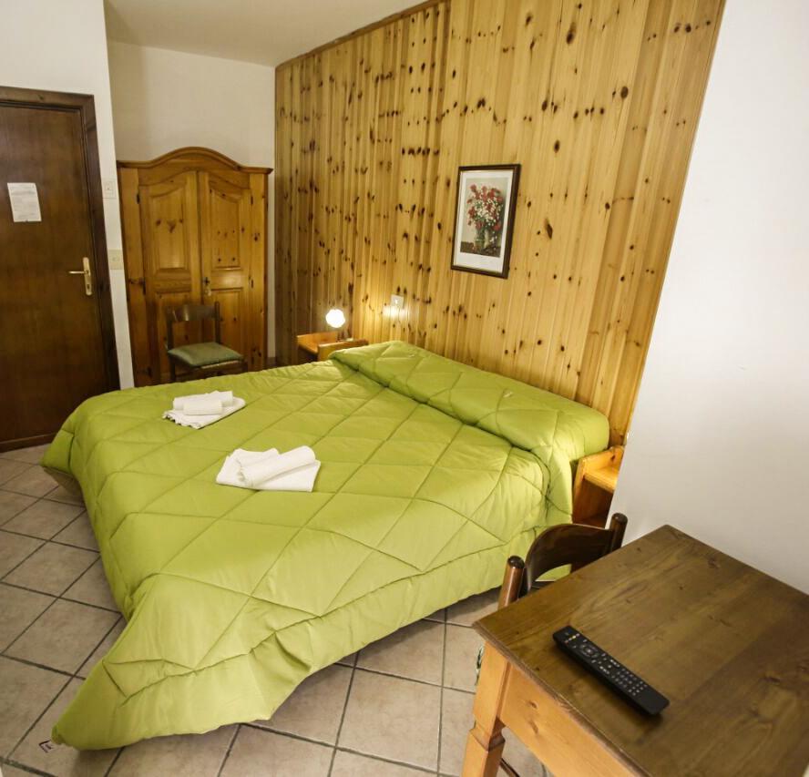 Hotel Valle Del Lupo Pescasseroli Exteriör bild
