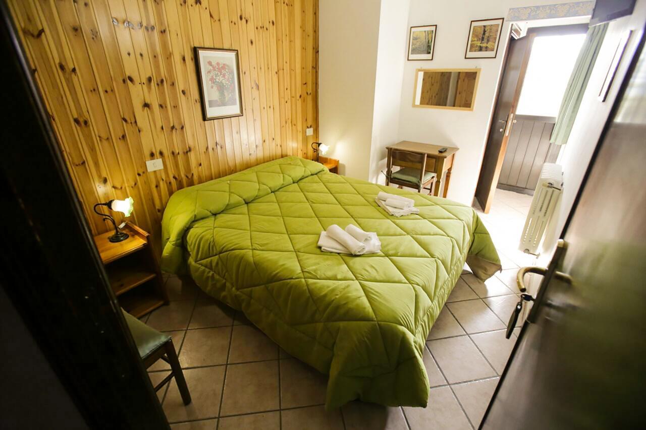 Hotel Valle Del Lupo Pescasseroli Exteriör bild