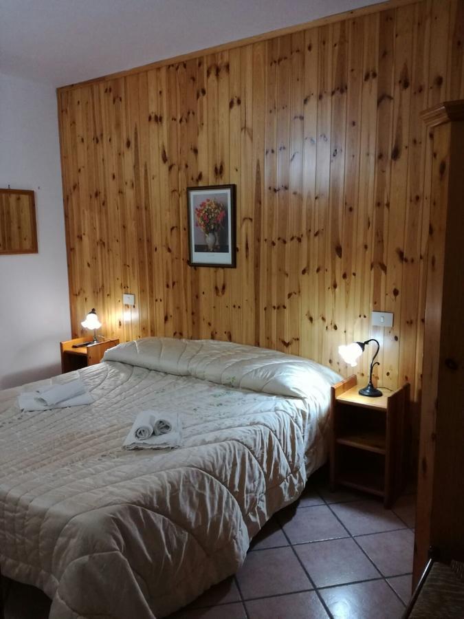 Hotel Valle Del Lupo Pescasseroli Exteriör bild